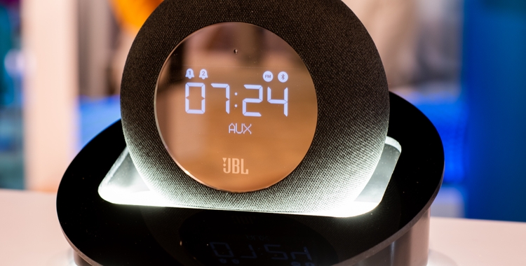インテリア時計 JBL Horizon2 Rise and Shine With the JBL® Horizon 2 Bluetooth Clock Radio